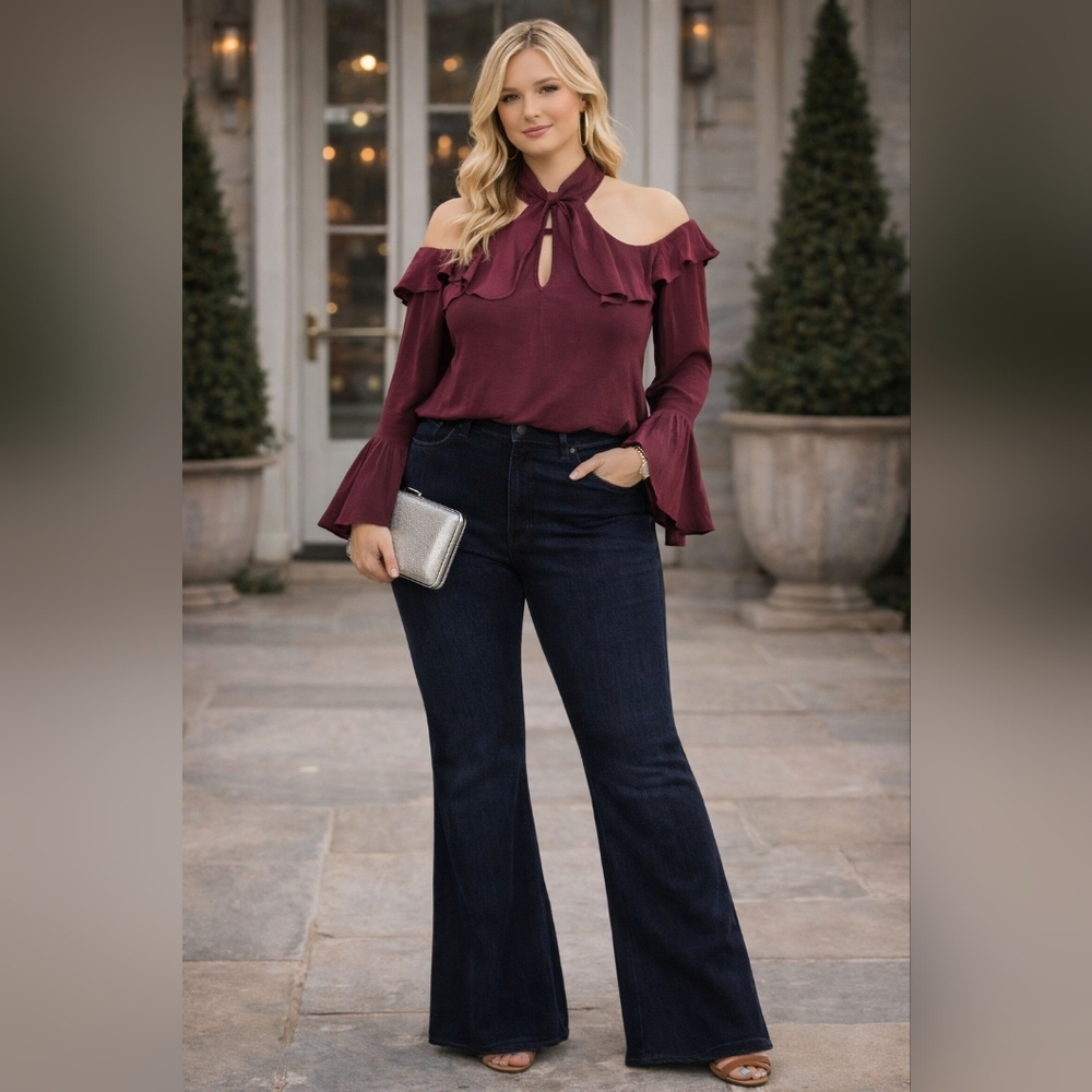 Belle Sky Burgundy Cold Shoulderโ Tie-Neck Blouse Size Large